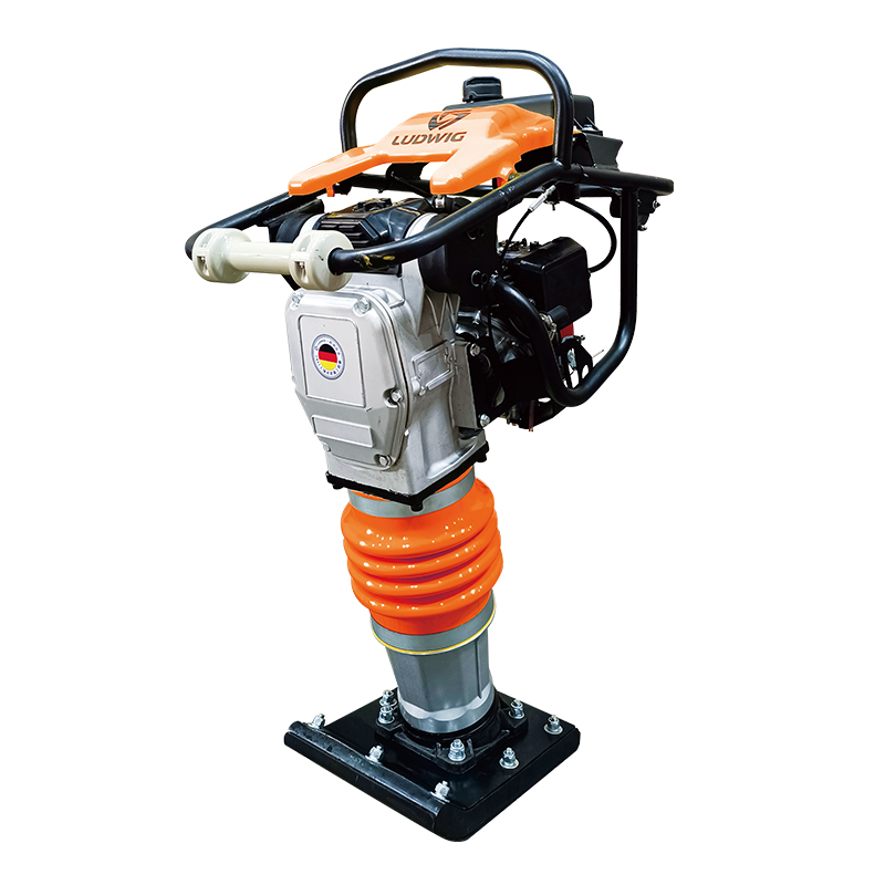 UM-ZF100